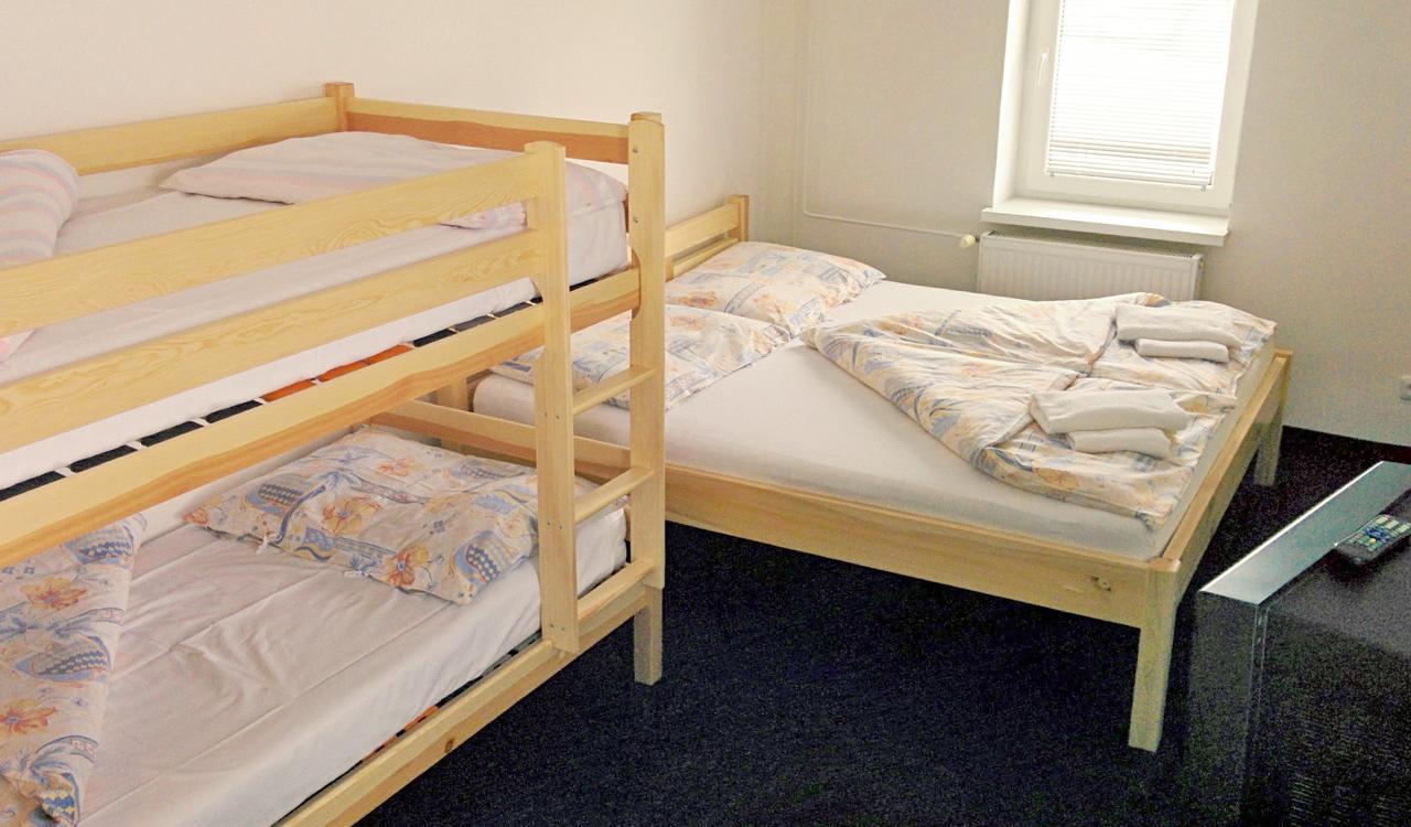 Hostinec U Pejska A Kocicky มาเรียอานซเกลาซนี ภายนอก รูปภาพ